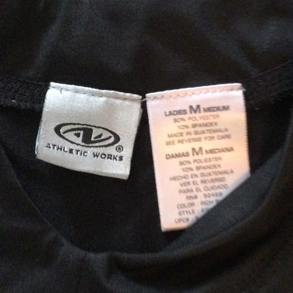 Athletic works top - Picture 6 of 6